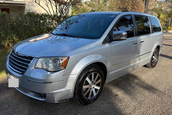 CHRYSLER TOWN & COUNTRY 3.8 LIMITED V6 12V GASOLINA 4P AUTOMÁTICO